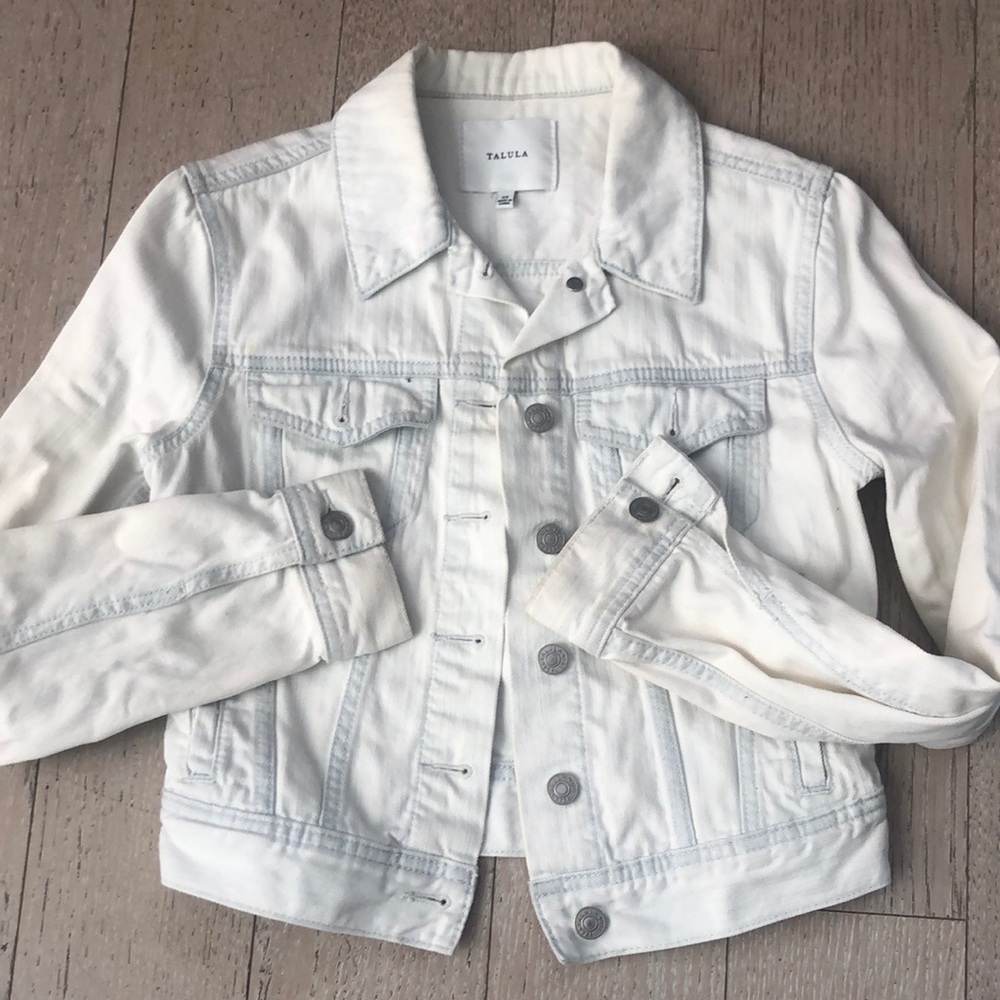 Aritzia Talula cropped jean jacket, XS